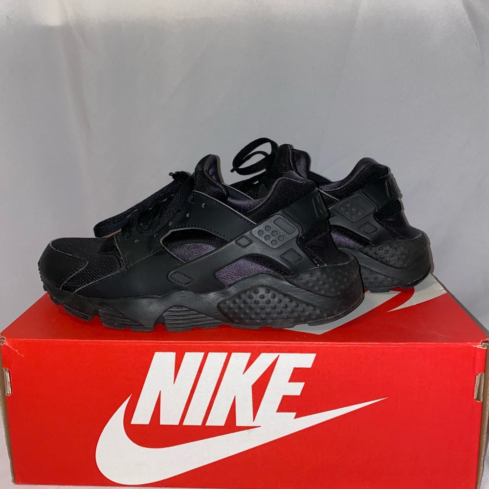 Nike Black Huarache Run